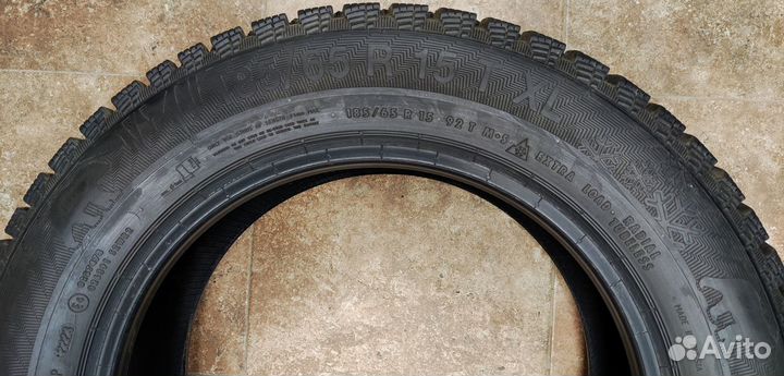 Gislaved Nord Frost 200 185/65 R15 92T