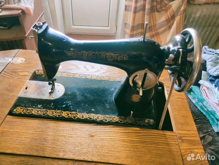 Швейная машина пмз им. Калинина