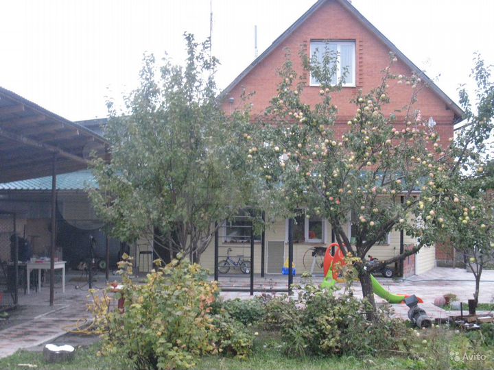 Дом 268 м² на участке 19,8 сот.