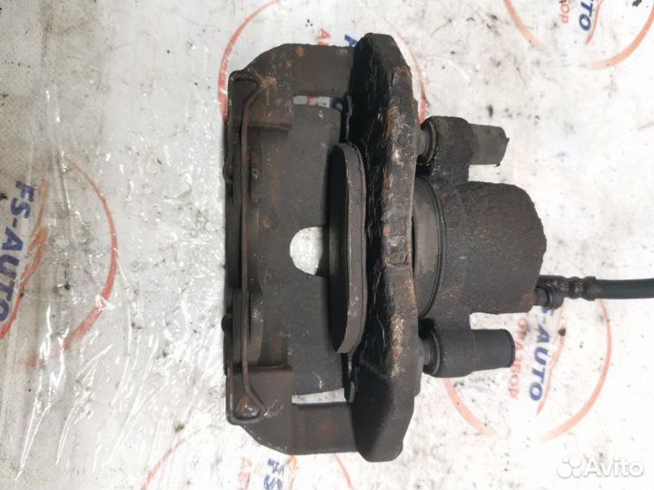 Суппорт тормозной передний правый Mazda 3 седан BK