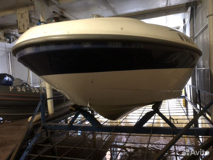 Водометный катер BRP Sea-Doo Challenger 2000