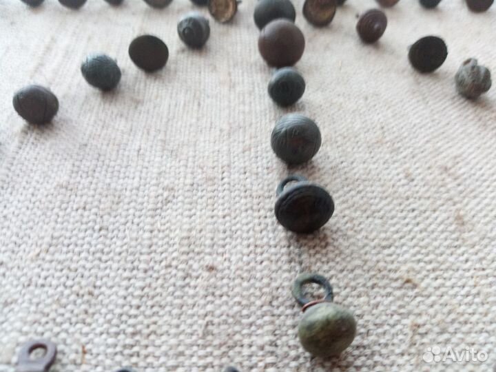 Пано картина из пуговиц гирек