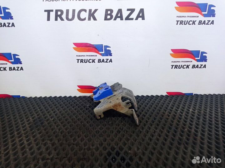 Замок капота правый Scania 5-series