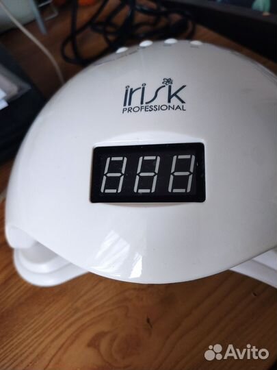 Лампа для сушки ногтей