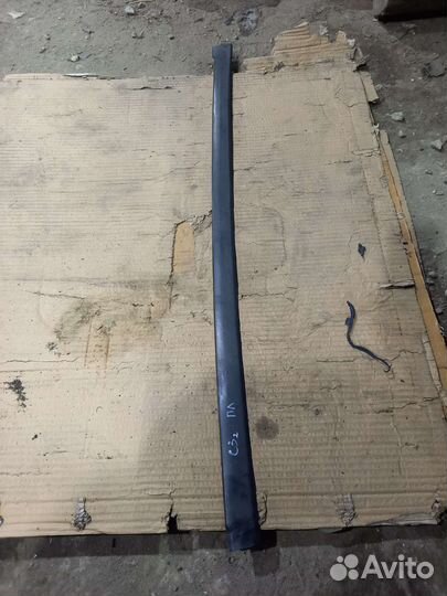 Молдинг лобового стекла Citroen C3 Picasso