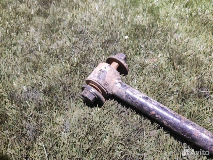 Рычаг тяга задний левый Toyota Mark 2