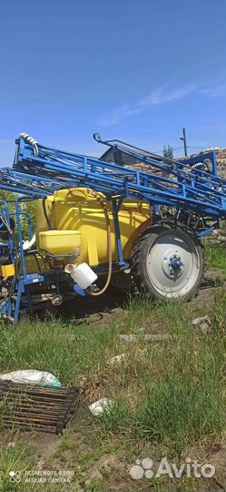Опрыскиватель прицепной бу