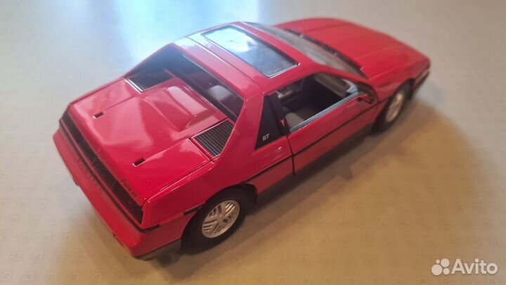 Коллекционная модель 1/18