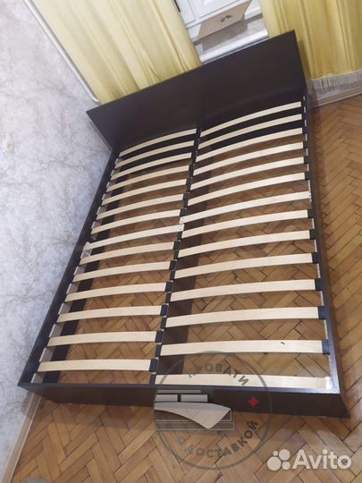 Кровать двухспальная