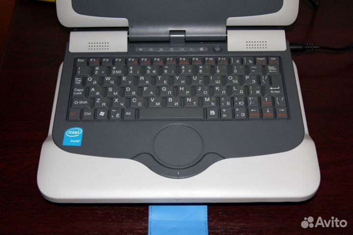 Ноутбук Intel Classmate PC (ECS Elitegroup E07EI1)