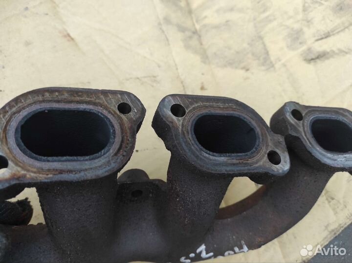 Renault master 2.5 DCI выпускной коллектор