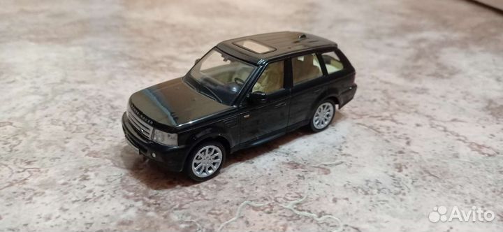Range rover 1:43 масштабная модель