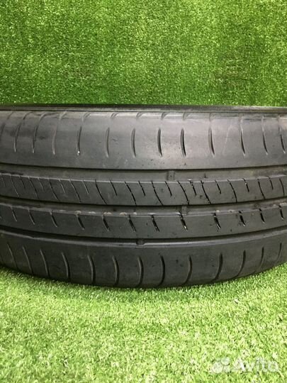 Kumho Ecowing ES01 KH27 215/60 R16 99V