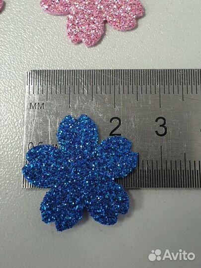 Вырубка из глитерного фоамирана для творчества