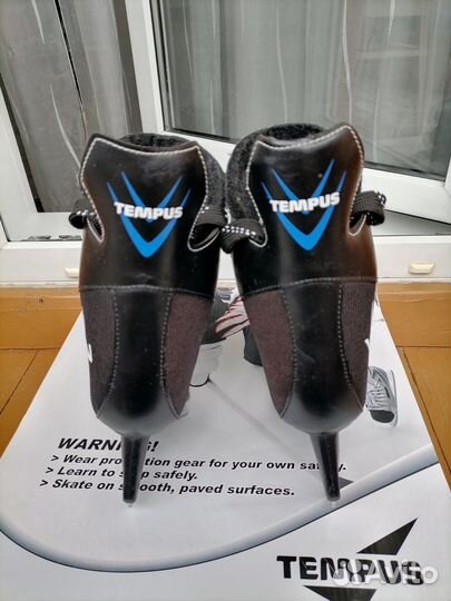 Коньки хоккейные