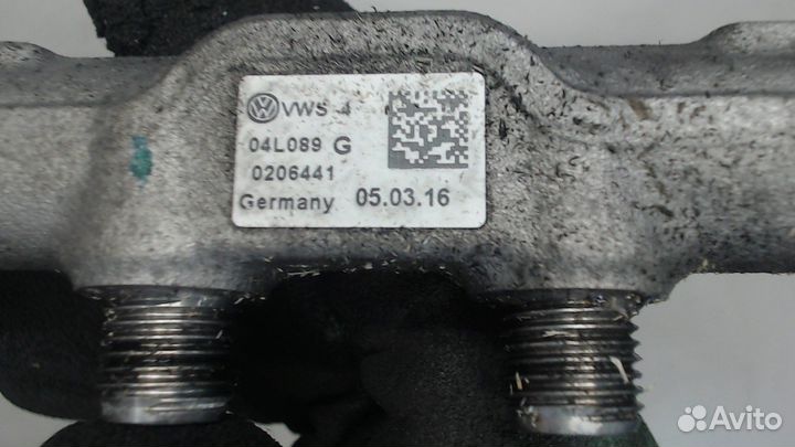 Рампа топливная Skoda SuperB 2015, 2016