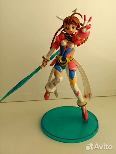 Аниме фигурка