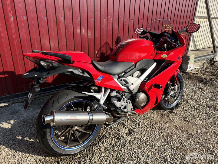 Продам Honda vfr800f 2014