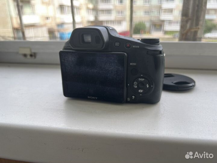 Цифровая фотокамера Sony Cyber-shot DSC-HX200