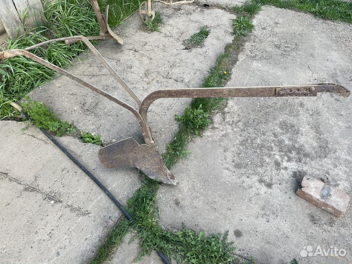 Конный окучник