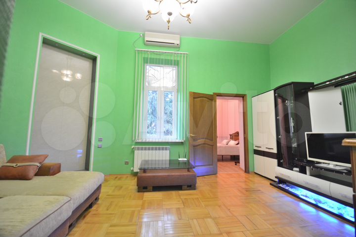 2-к. квартира, 60 м², 2/2 эт.