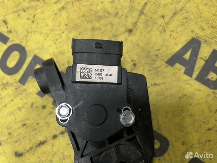 Педаль газа Kia Rio 3