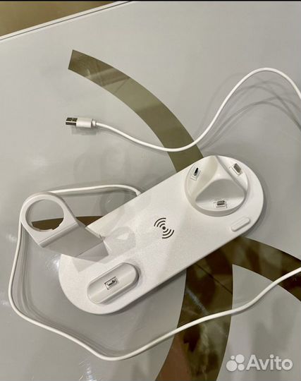 Зарядная станция для iPhone