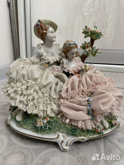 Фарфоровая статуэтка девушки unterweissbach