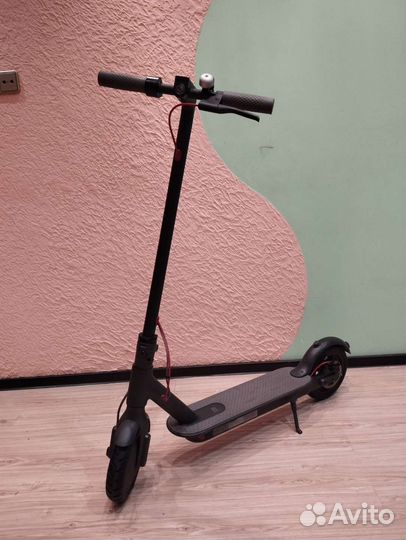 Электрический самокат xiaomi m365