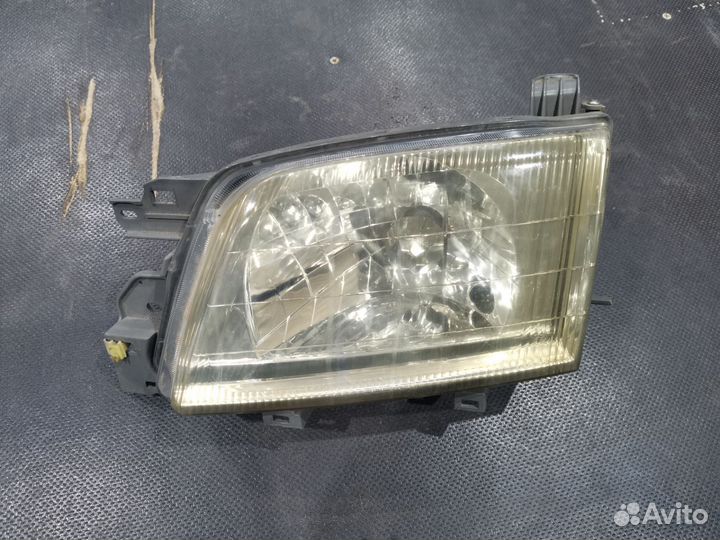 Фара левая Subaru Forester SF5 рест
