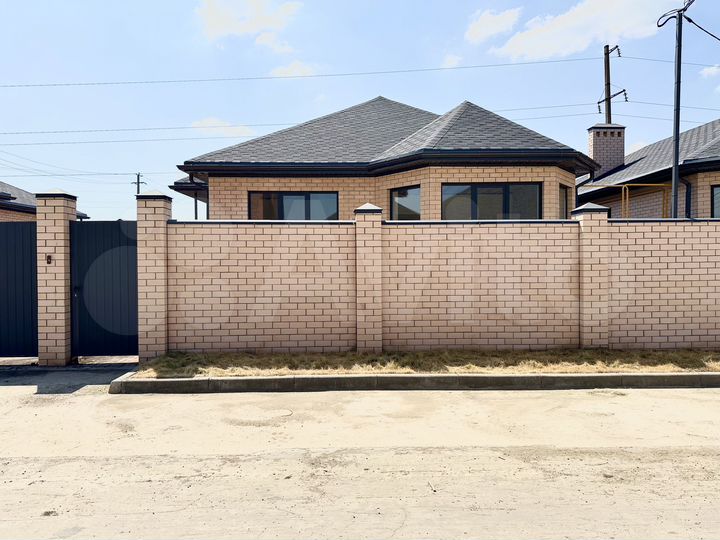 Дом 90 м² на участке 4 сот.