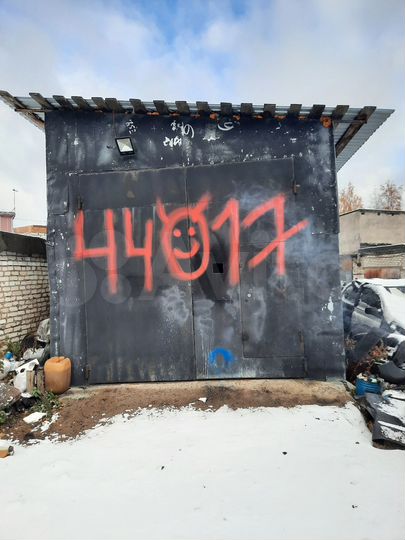 Гараж, > 30 м²