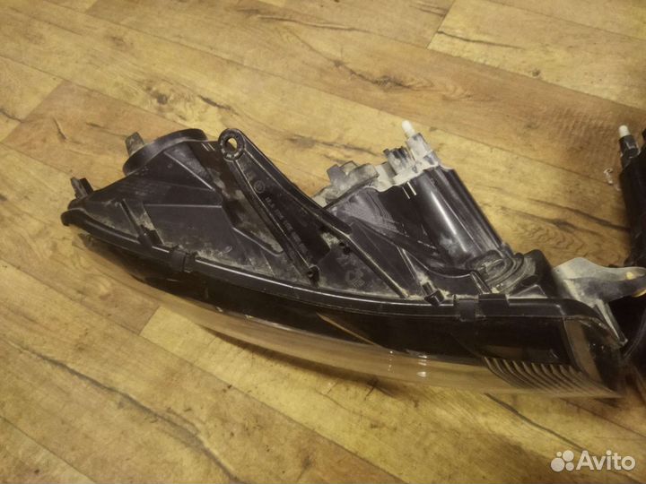 Фара левая/правая Renault Logan 2