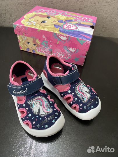 Обувь на девочку 23,24,25