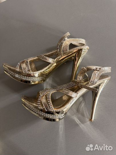 Босоножки женские 37 размер золото