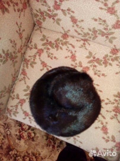 Женская шапка