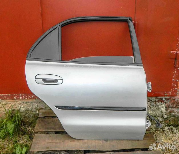 Дверь задняя правая Mitsubishi Galant 7