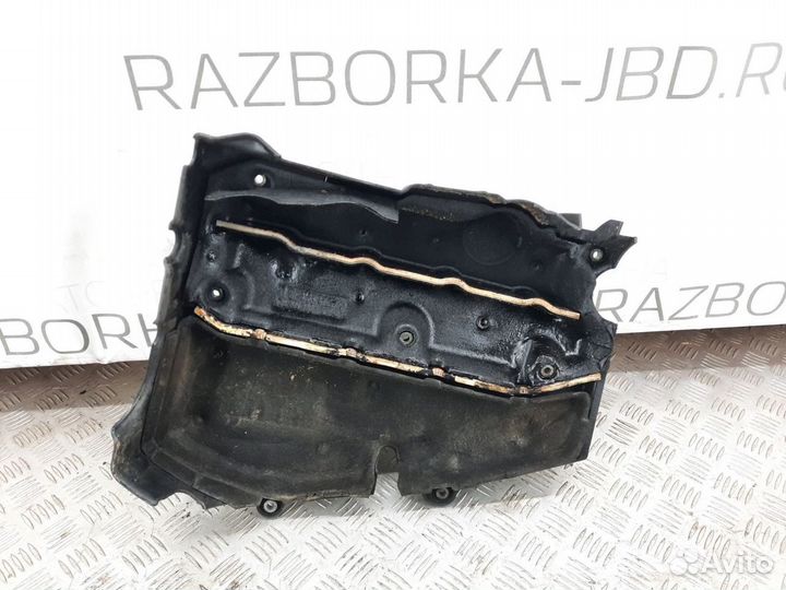 Крышка двигателя Mercedes Sprinter 646 2.2 W906