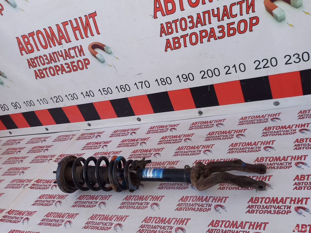 Амортизатор стойка передняя правая Хонда Аккорд 8