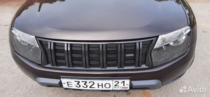 Решетка радиатора dakar на Renault Duster