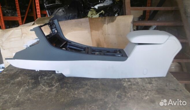 Центральный тоннель подлокотник VW golf 7 рест