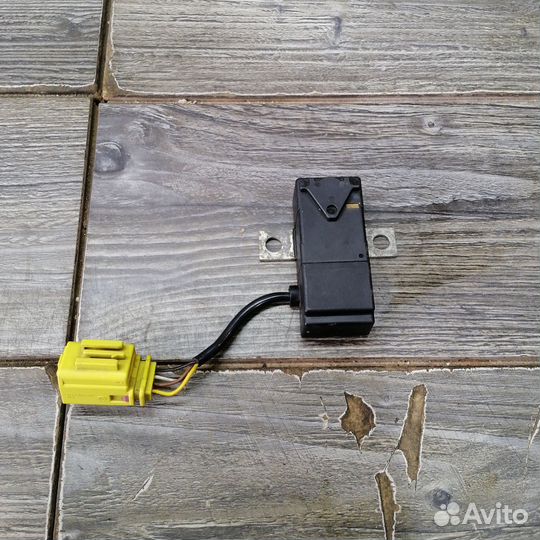 Пиропатрон АКБ Audi A8 D3