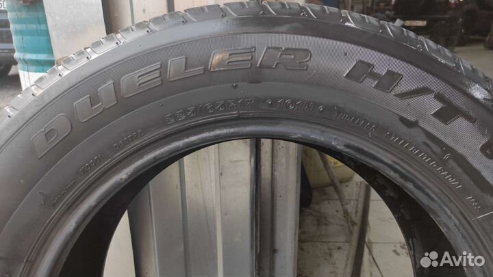 Bridgestone Dueler H/T 687 225/65 R17 101H