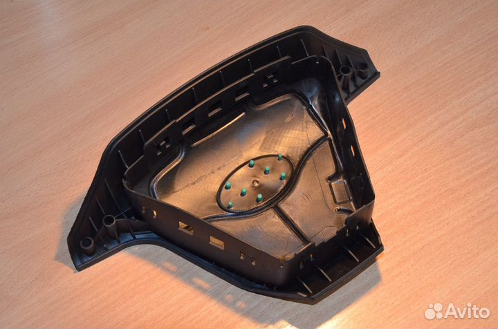 Крышка подушки безопасности Хендай Сантафе 3