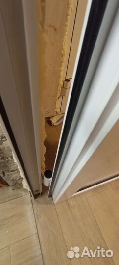 Дверь входная алюминиевая бу