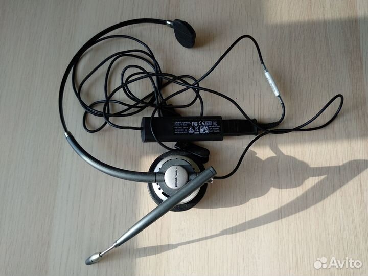 Гарнитура plantronics
