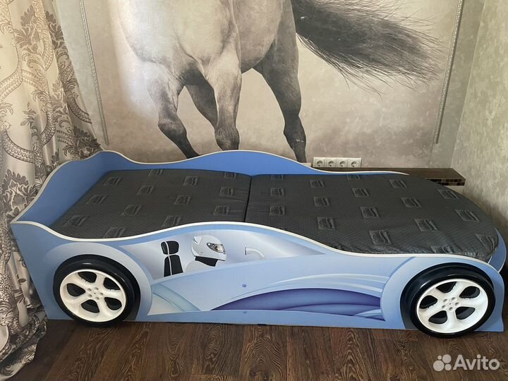 Детская кровать машина с матрасом