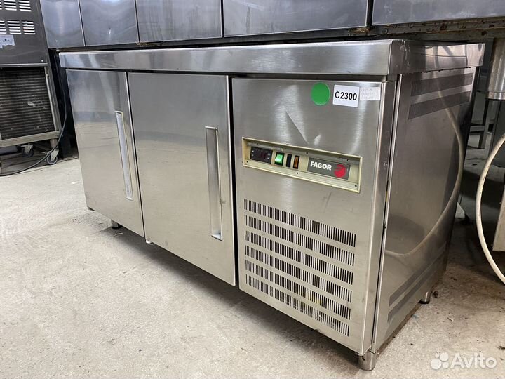 Стол холодильный