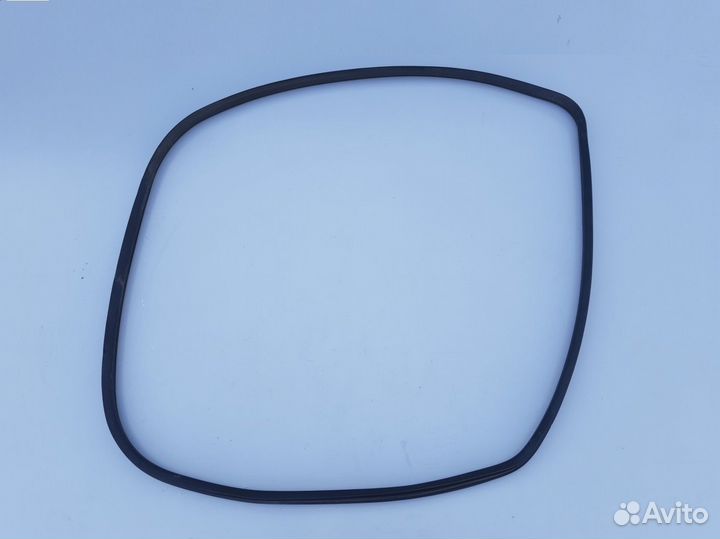 Уплотнитель передней левой двери Fiat Punto 3