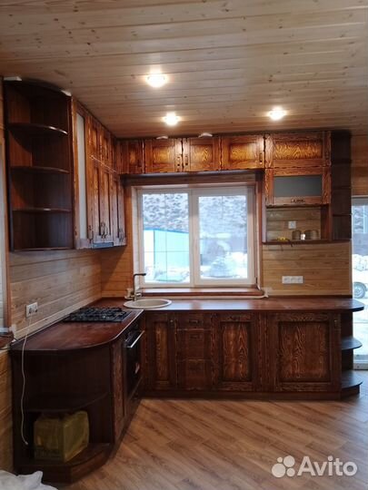 Кухонный гарнитур под старину, из массива